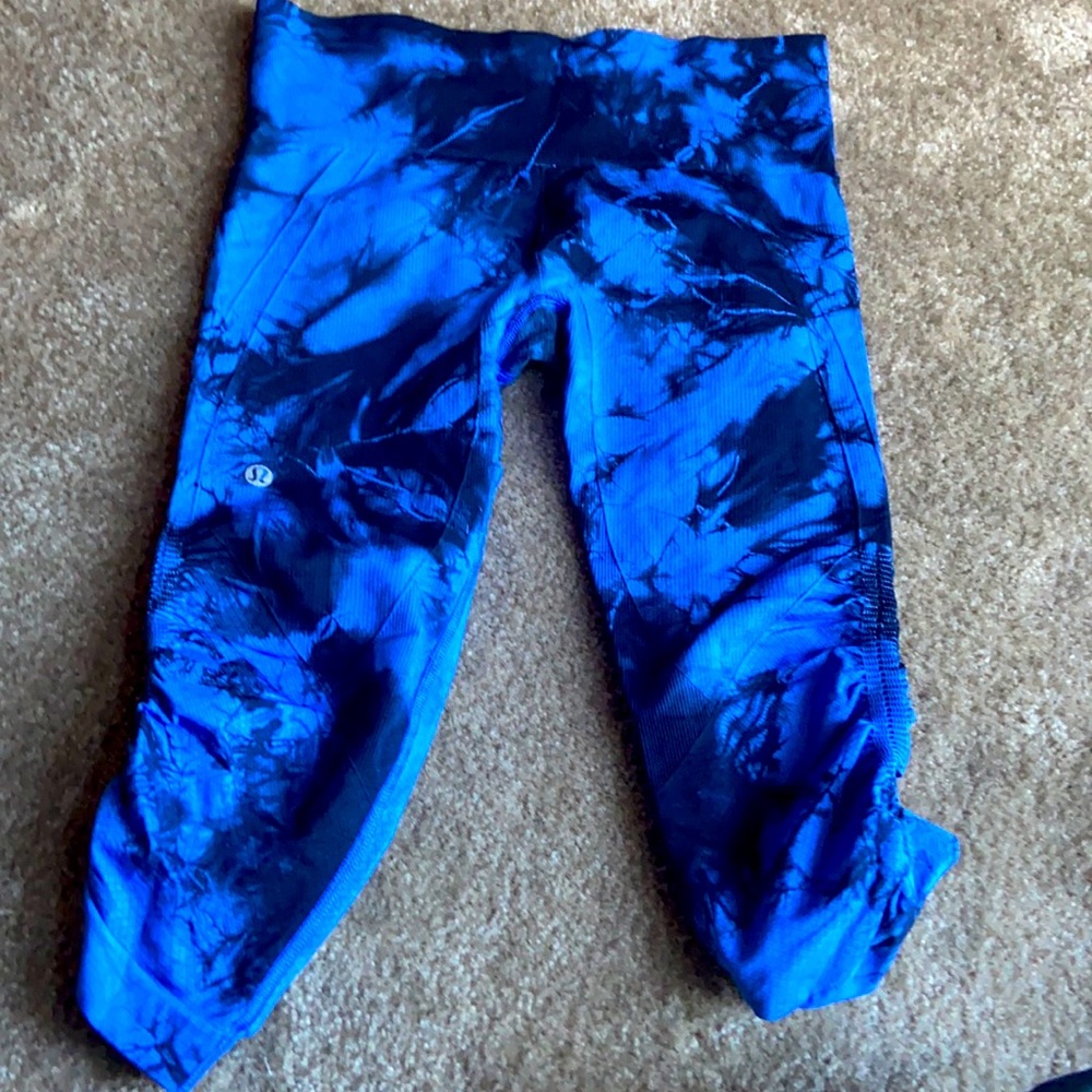 Lulu Lemon Blue Tie Dye Leggings